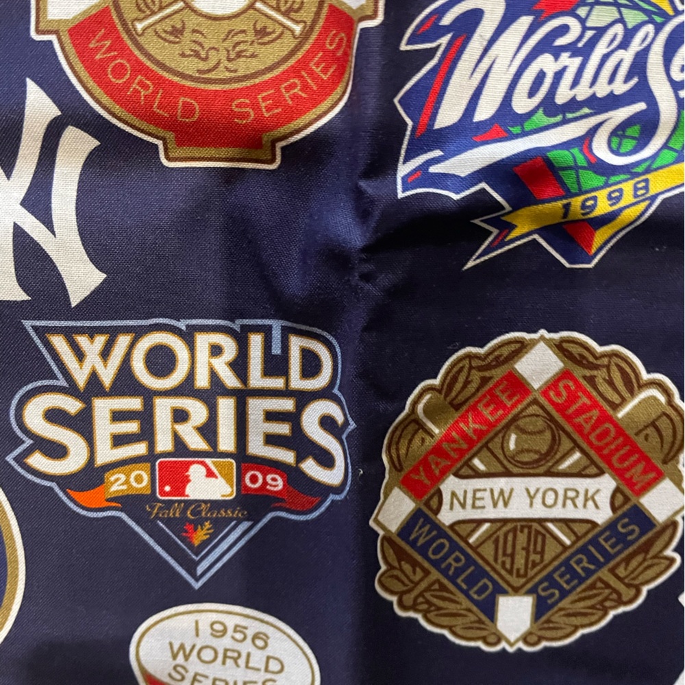 New York Yankees World Series Pattern Barbeque Apron - Picture 3 of 4